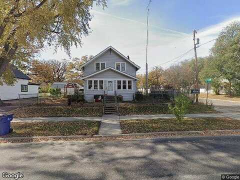 8Th, SAINT CLOUD, MN 56303