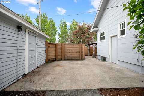 69Th, PORTLAND, OR 97213