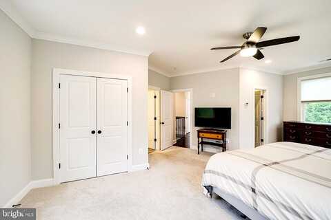 Wilson, ALEXANDRIA, VA 22305