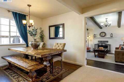 Dickens, HAYWARD, CA 94544
