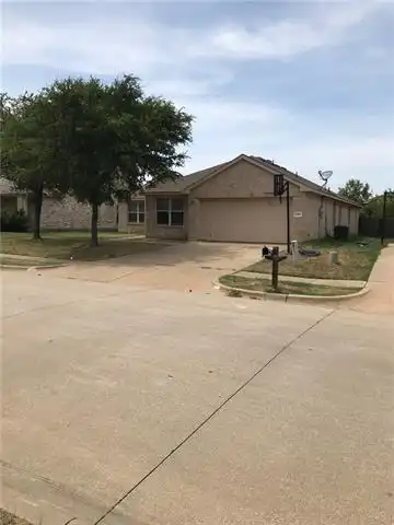 La Salle, GRAND PRAIRIE, TX 75052