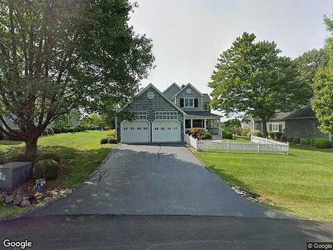 Golfers Crossing, PENHOOK, VA 24137