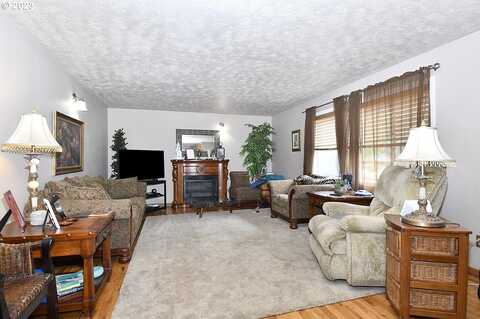 9Th, GRESHAM, OR 97080