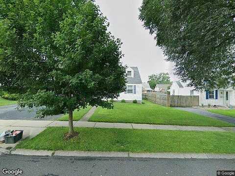 Cedar, HELLERTOWN, PA 18055