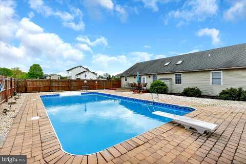 Hunters, ABBOTTSTOWN, PA 17301