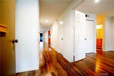 Oak Branch, NEWHALL, CA 91321
