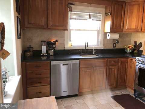 Edge Hill, ABINGTON, PA 19001