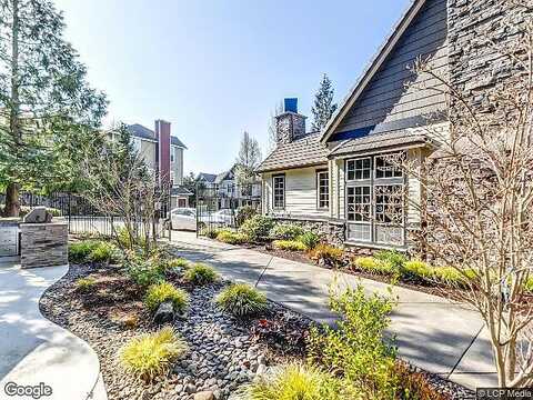 Springtree, WEST LINN, OR 97068