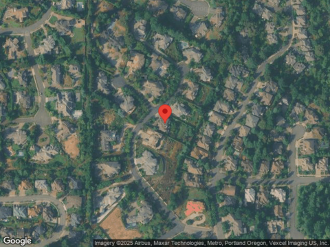 Lorinda, WEST LINN, OR 97068