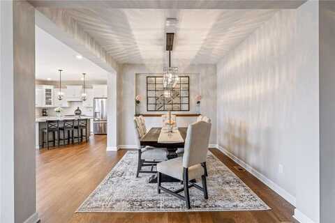 Ambergate, VICTORIA, MN 55386