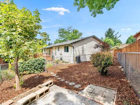 Hale, GRESHAM, OR 97080