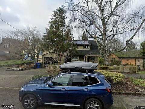 49Th, SEATTLE, WA 98136