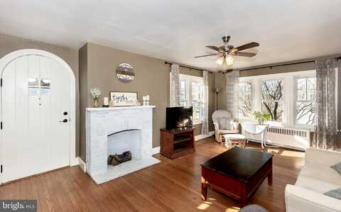 King, LITTLESTOWN, PA 17340