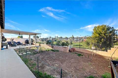 Country Club, CALIMESA, CA 92320