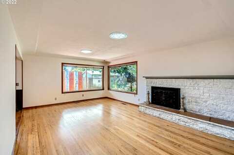 185Th, GRESHAM, OR 97030