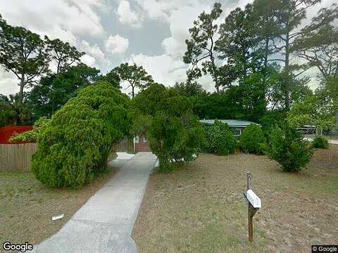 Avenue C, CHULUOTA, FL 32766