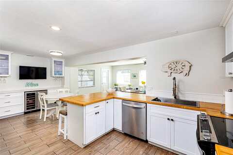 40Th, SAINT PETERSBURG, FL 33703