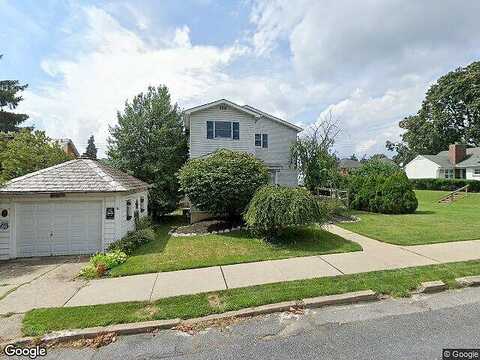 Maple, BETHLEHEM, PA 18018