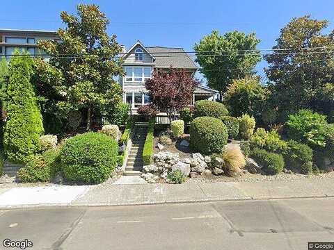 8Th, KIRKLAND, WA 98033