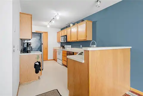 74Th, MAPLE GROVE, MN 55369