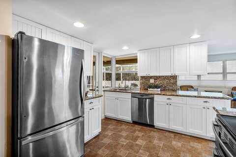 12Th, BOCA RATON, FL 33486