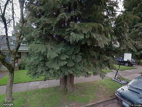 Davis, PORTLAND, OR 97213