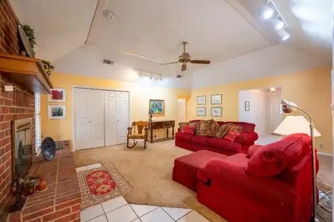 35Th, PARIS, TX 75460