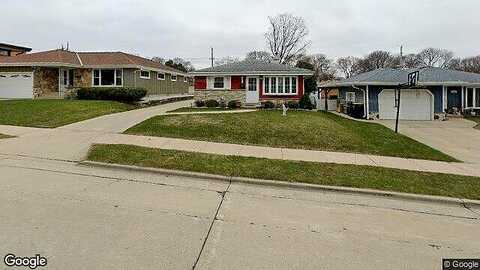 93Rd, MILWAUKEE, WI 53227