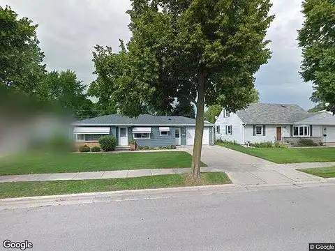 Debra, GREEN BAY, WI 54302