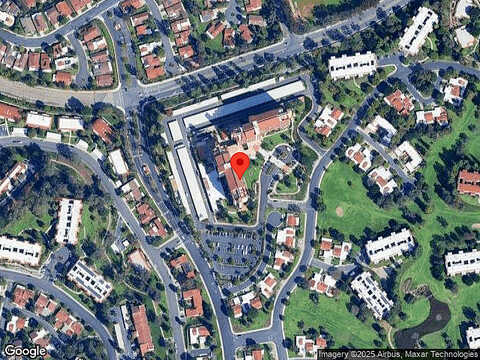 Paseo Del Lago, LAGUNA WOODS, CA 92637