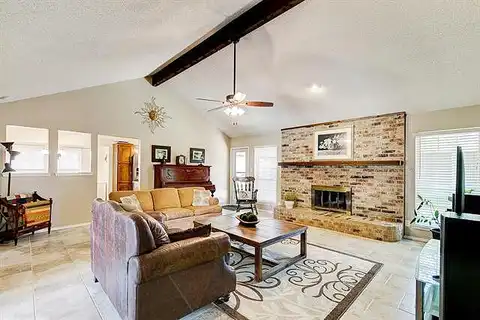 Overcrest, BENBROOK, TX 76126