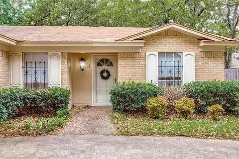 Pin Oak, BEDFORD, TX 76021