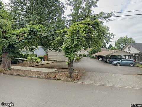 Chestnut, PORTLAND, OR 97267
