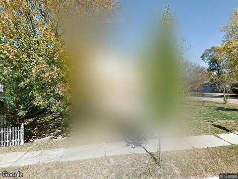 Lawn, HARTLAND, WI 53029