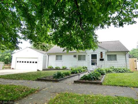 Baxter, GLENCOE, MN 55336