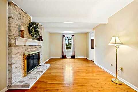 Bucks, CRANBERRY TOWNSHIP, PA 16066