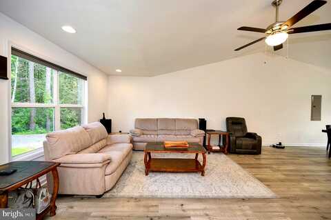 New Providence, RUTHER GLEN, VA 22546