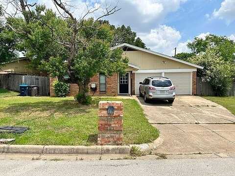 Royal Hill, ARLINGTON, TX 76014