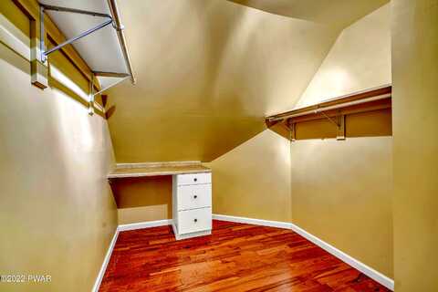 Williams, MILFORD, PA 18337