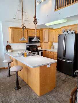 Glenshire, WATKINS, MN 55389