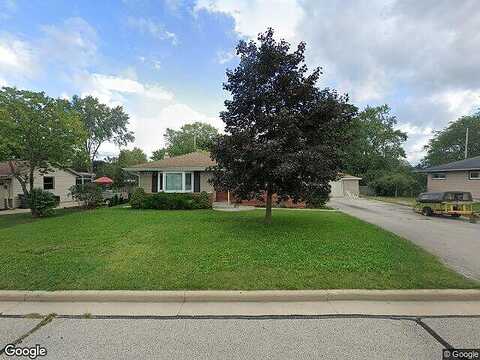 Robins, MUKWONAGO, WI 53149