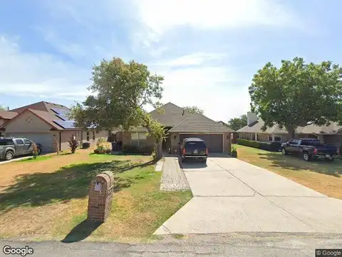 Avenue B, GRAND PRAIRIE, TX 75051