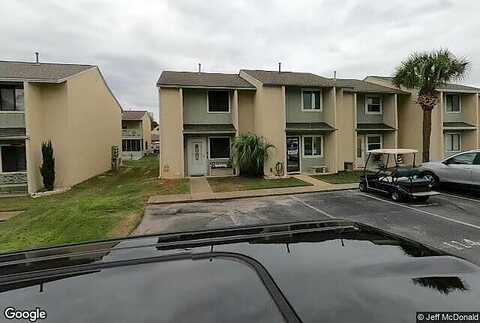 Leslie, PANAMA CITY BEACH, FL 32407