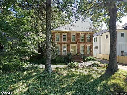 Oak, FALLS CHURCH, VA 22046