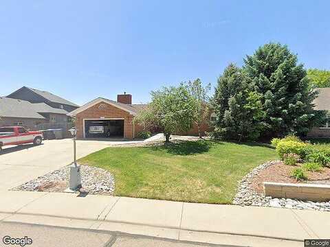 Twin Peaks, LONGMONT, CO 80503