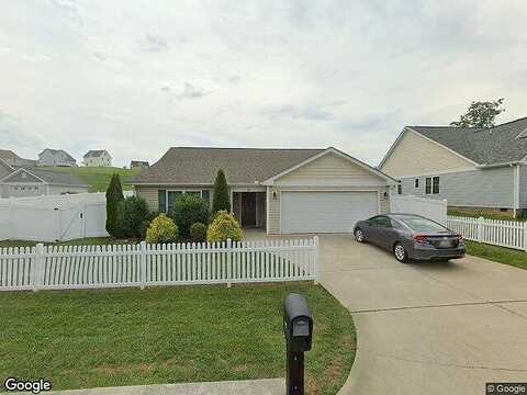 Lofty, STUARTS DRAFT, VA 24477