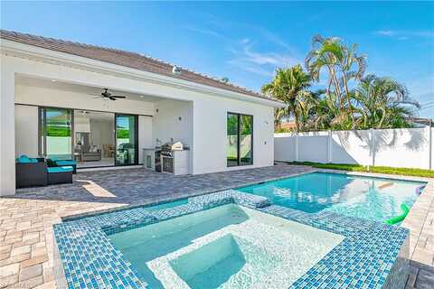 93Rd, NAPLES, FL 34108