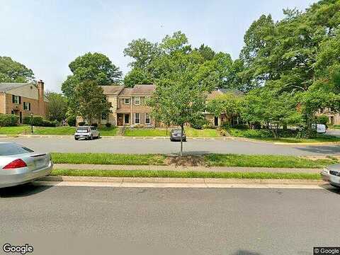 Charleston Woods, FAIRFAX, VA 22032