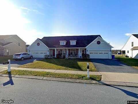Oak Leaf, MOUNT JOY, PA 17552