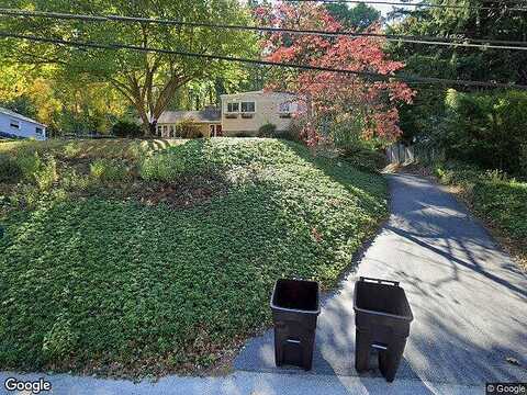 Howellville, BERWYN, PA 19312